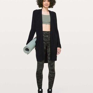 Lululemon Still At Ease Wrap, Black, Size 6